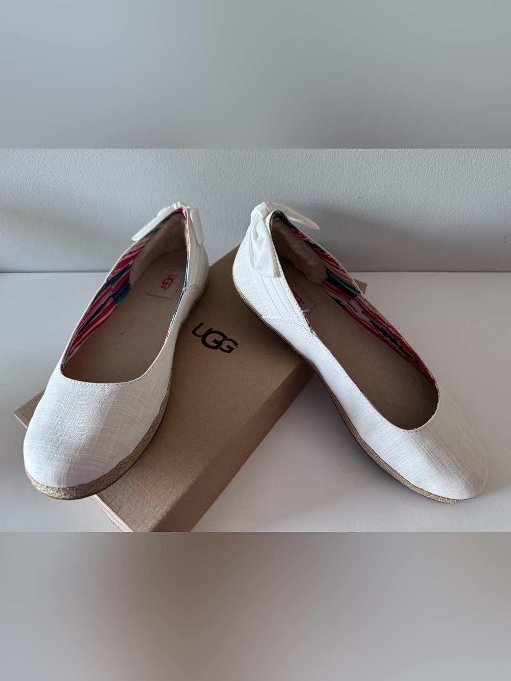 UGG Women’s White Bow Espadrille Flats Brand New in Box